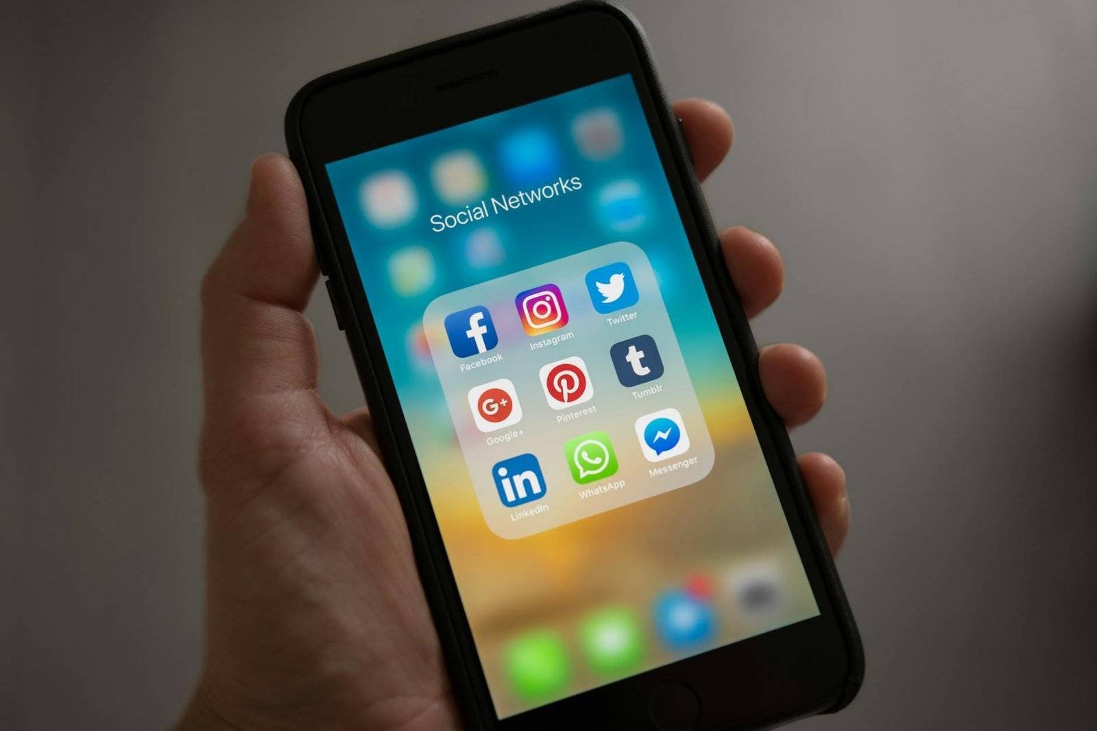 تحميل فيسبوك لايت للايفون